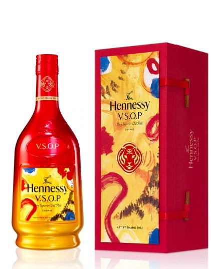 Buy Hennessy Privilege Lunar New Year 2022 Limited Edition Bottle By Zhang Enli Online -Supreme Booze